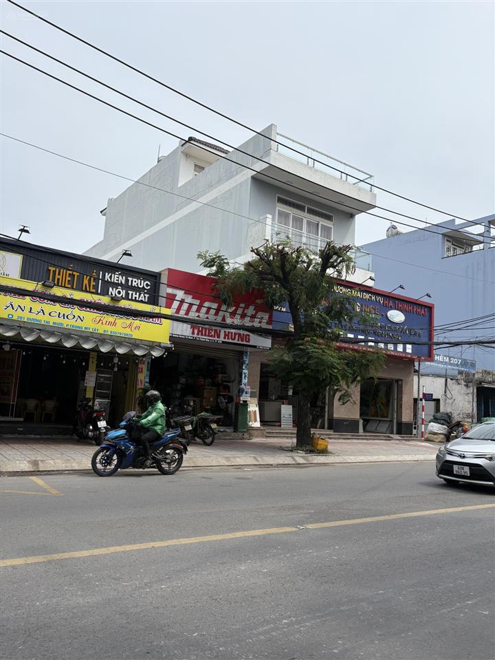 Nhà m.tiền kinh doanh(4*24)dương thị mười
12 kế bên bệnh viện quận, kinh doanh sầm uất sẵn dòg tiền