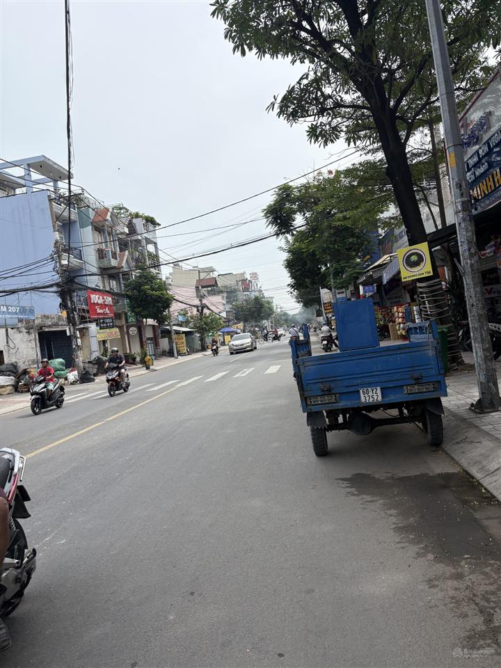 Nhà m.tiền kinh doanh(4*24)dương thị mười
12 kế bên bệnh viện quận, kinh doanh sầm uất sẵn dòg tiền