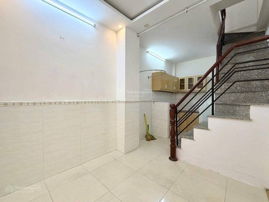 Chủ giảm liền 400tr thiện chí bán  phú nhuận 4 tầng btct + 3pn3wc  sổ a4  ko lộ giới + quy hoạch