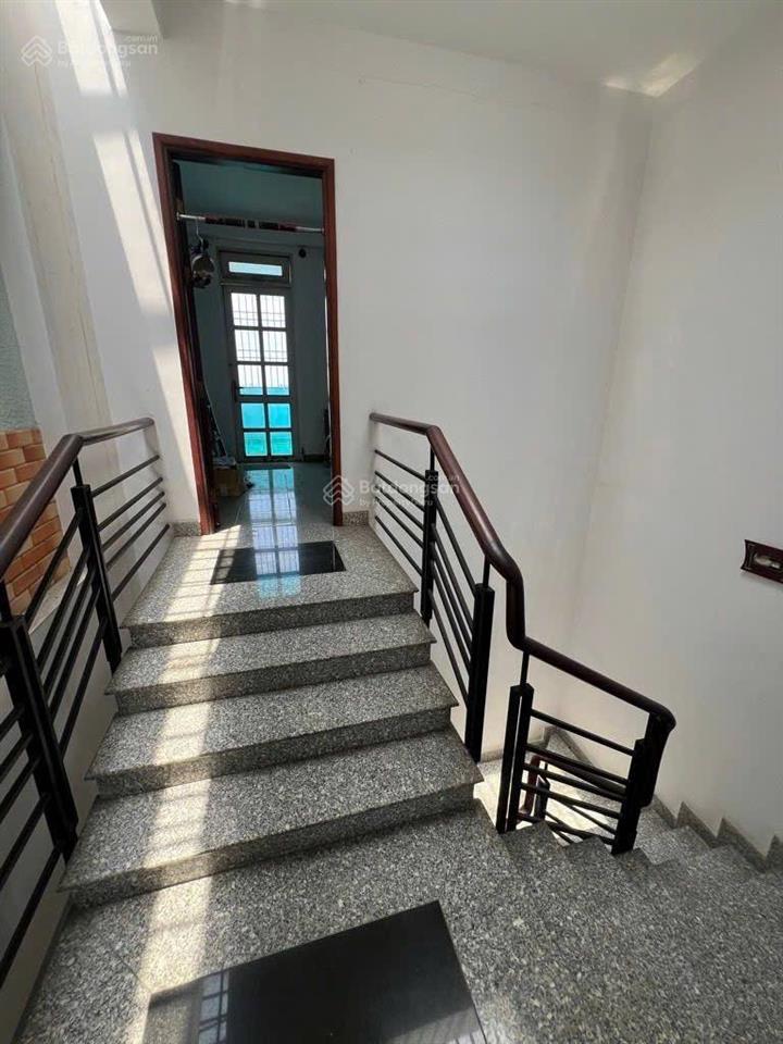 Bán nhà hẻm 7m có vỉa hè đường số 1 lý phục man dt 60m2 (4x15)
kc trệt lửng 2 lầu st (5 tầng), l