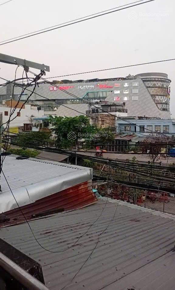 Chủ ngộp cần bán gấp  mặt tiền thủ đức  chỉ 6.8 tỷ có ngay 70m2 sử dụng
