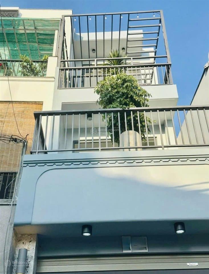 4 tầng  54m  ngay emart 2  giá chỉ 6.7 tỷ
