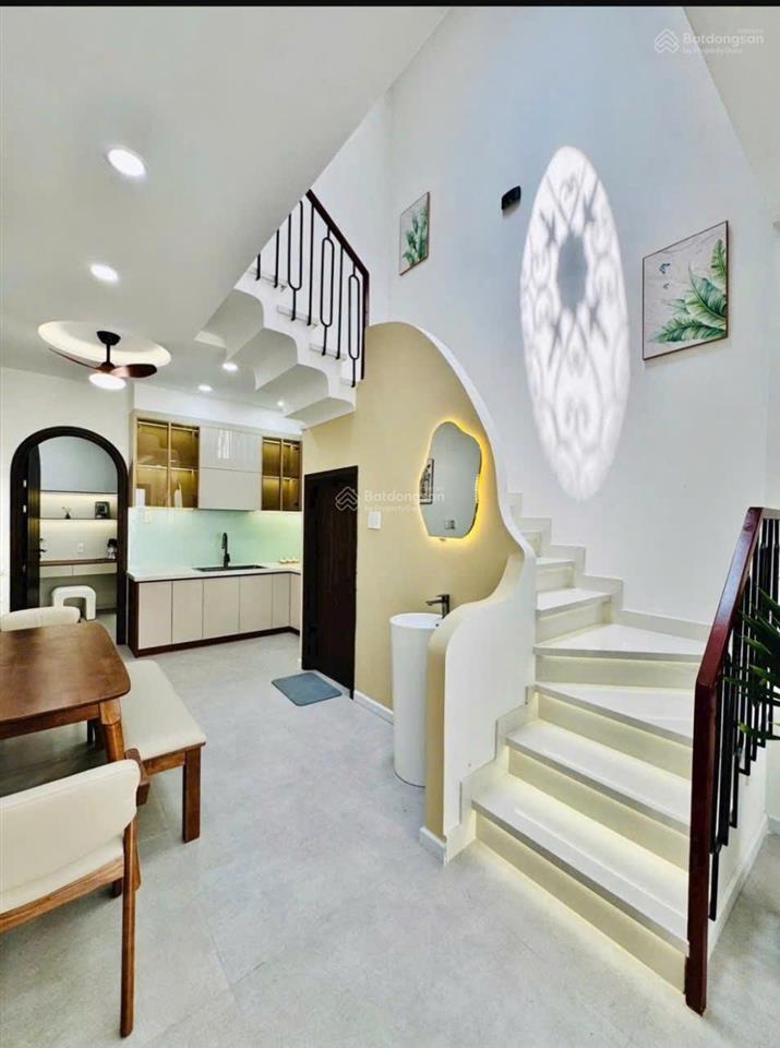 6,68 tỷ  ngay vincome plaza quang trung  50 m2