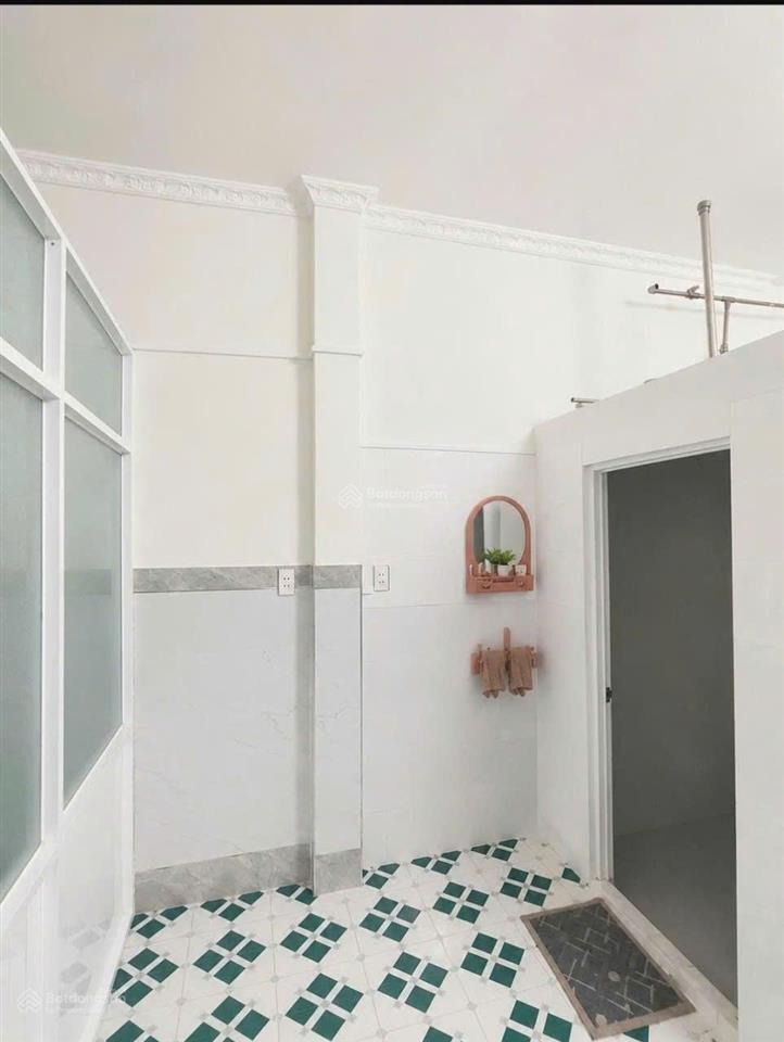Nhà nở hậu đẹp sát mặt tiền trường chinh quận 12 giá 4,5 tỷ