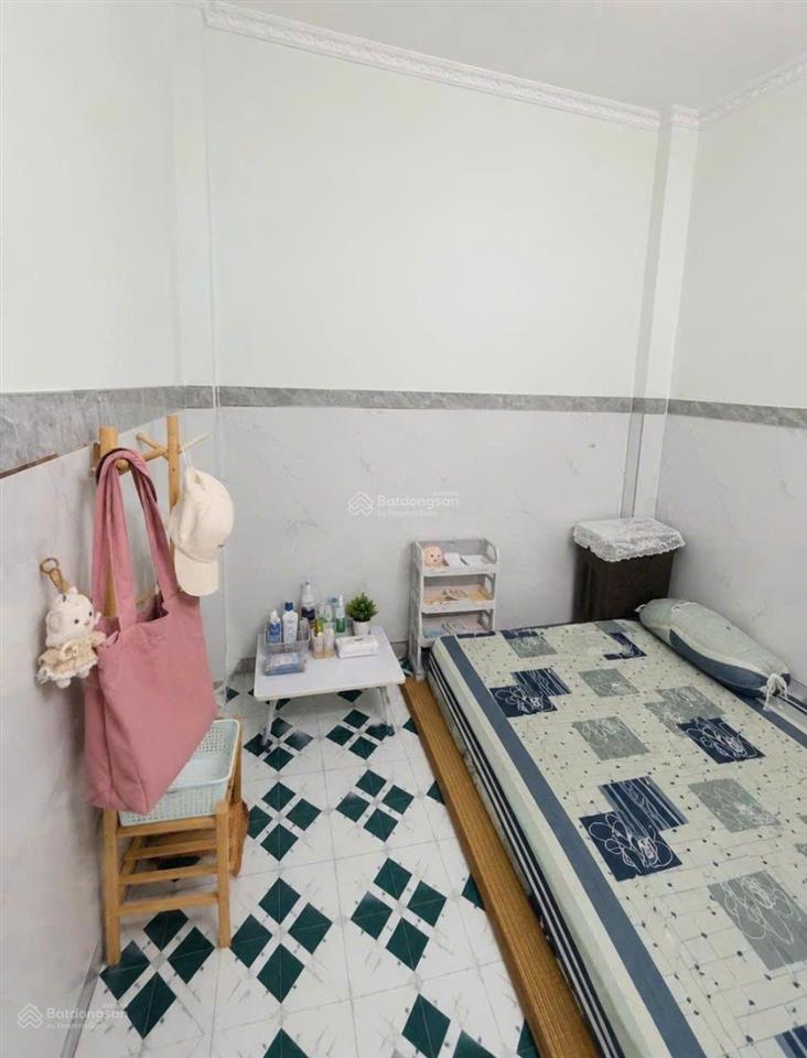 Nhà nở hậu đẹp sát mặt tiền trường chinh quận 12 giá 4,5 tỷ