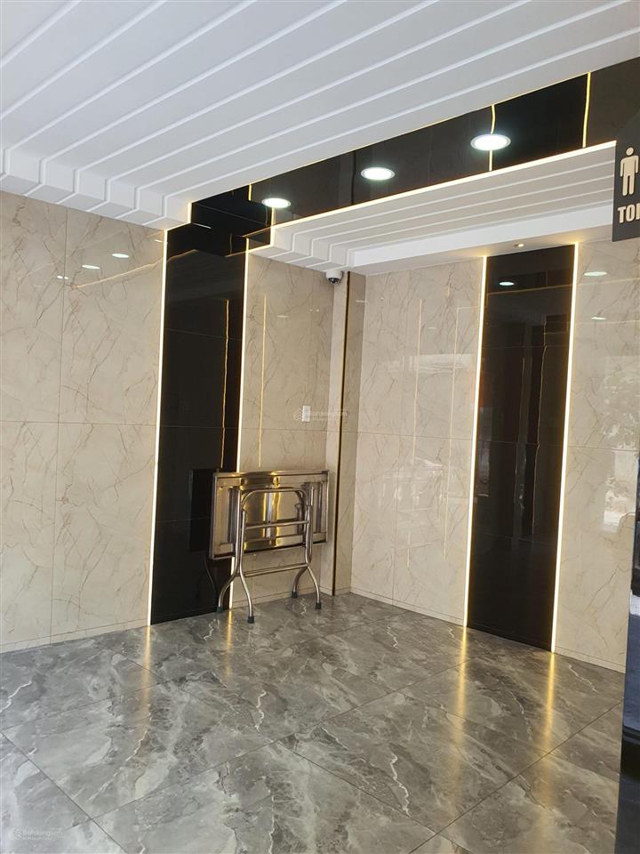 Giảm tổng cộng 1.1 tỷ giá mới chỉ 8.8 tỷ nhà mới 100% full nội thất cao cấp hẻm xe tải