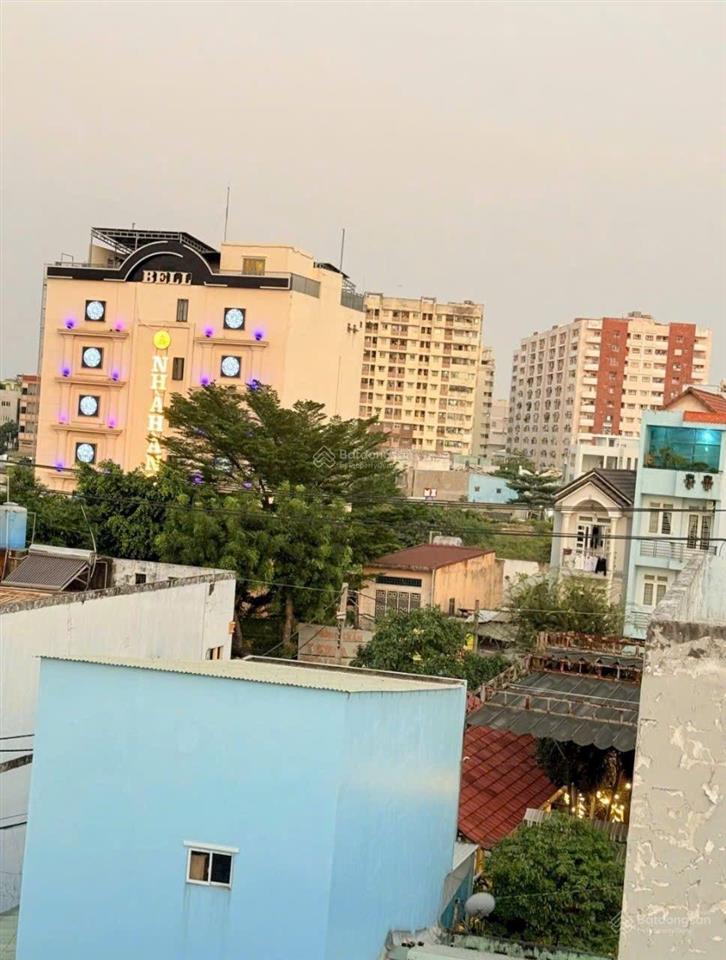 Nhà đẹp nguyễn văn quá 4 tầng 4pn chỉ 15m ra mặt tiền giá 6.3 tỷ