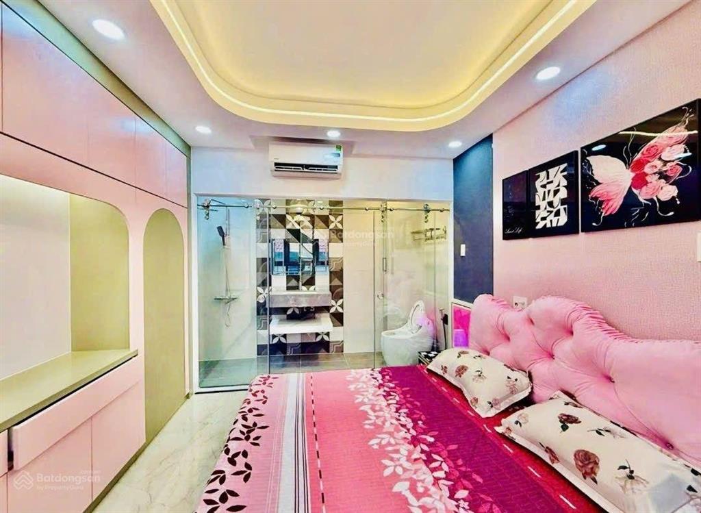 Chủ quyết bán giảm tổng cộng 1,1 tỷ giá mới chỉ 8,8 tỷ nhà mới xây 100% full nội thất hẻm xe tải