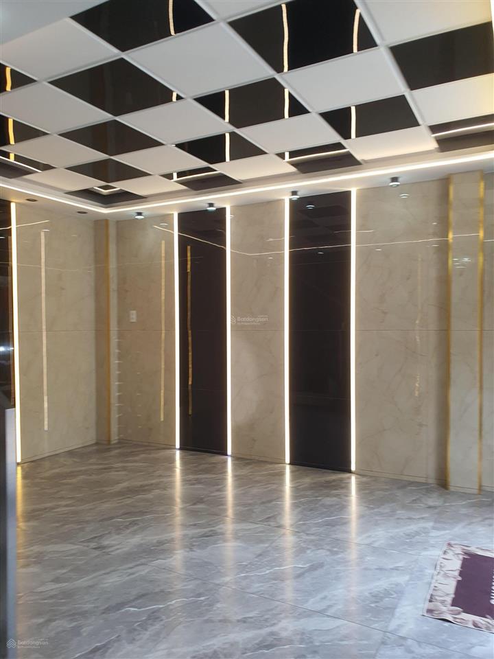 Chủ quyết bán giảm tổng cộng 1,1 tỷ giá mới chỉ 8,8 tỷ nhà mới xây 100% full nội thất hẻm xe tải