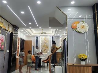 Căn góc 2 mặt tiền 4 tầng full nội thất gara ô tô chỉ 5,990 tỷ