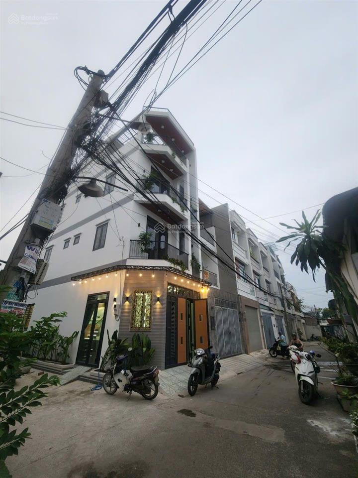Căn góc 2 mặt tiền 4 tầng full nội thất gara ô tô chỉ 5,990 tỷ