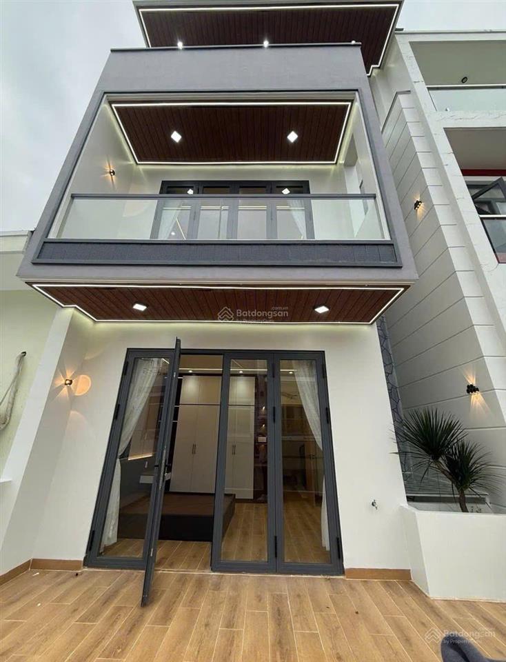 Nhà đẹp 5 tầng chỉ cách mặt tiền gò xoài 20m 79m ngang 6m giá chỉ 7.2 tỷ