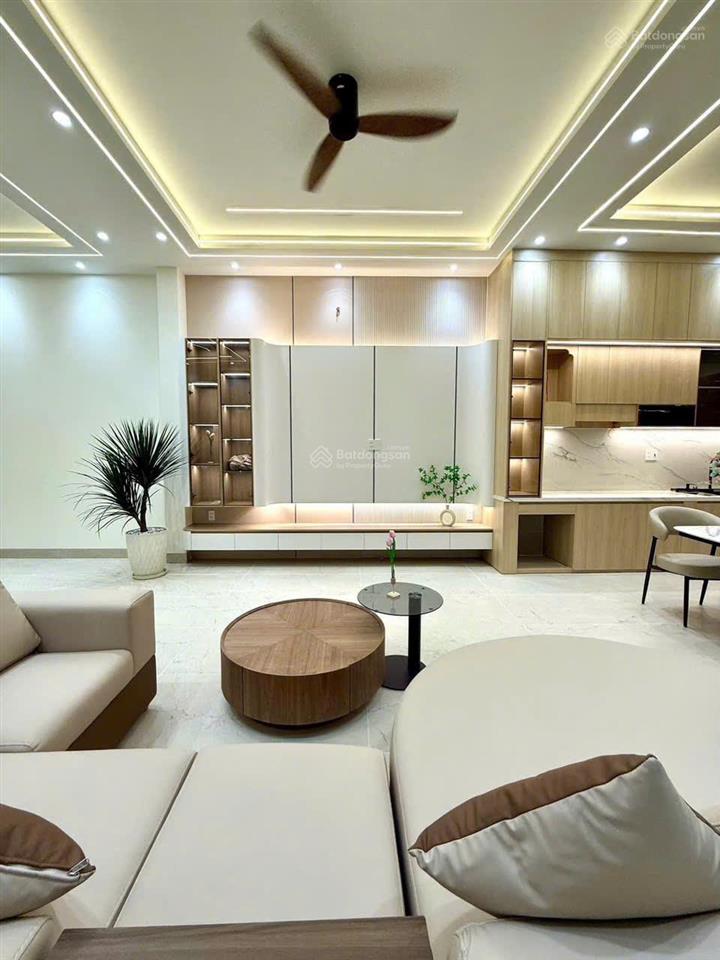 Nhà đẹp 5 tầng chỉ cách mặt tiền gò xoài 20m 79m ngang 6m giá chỉ 7.2 tỷ