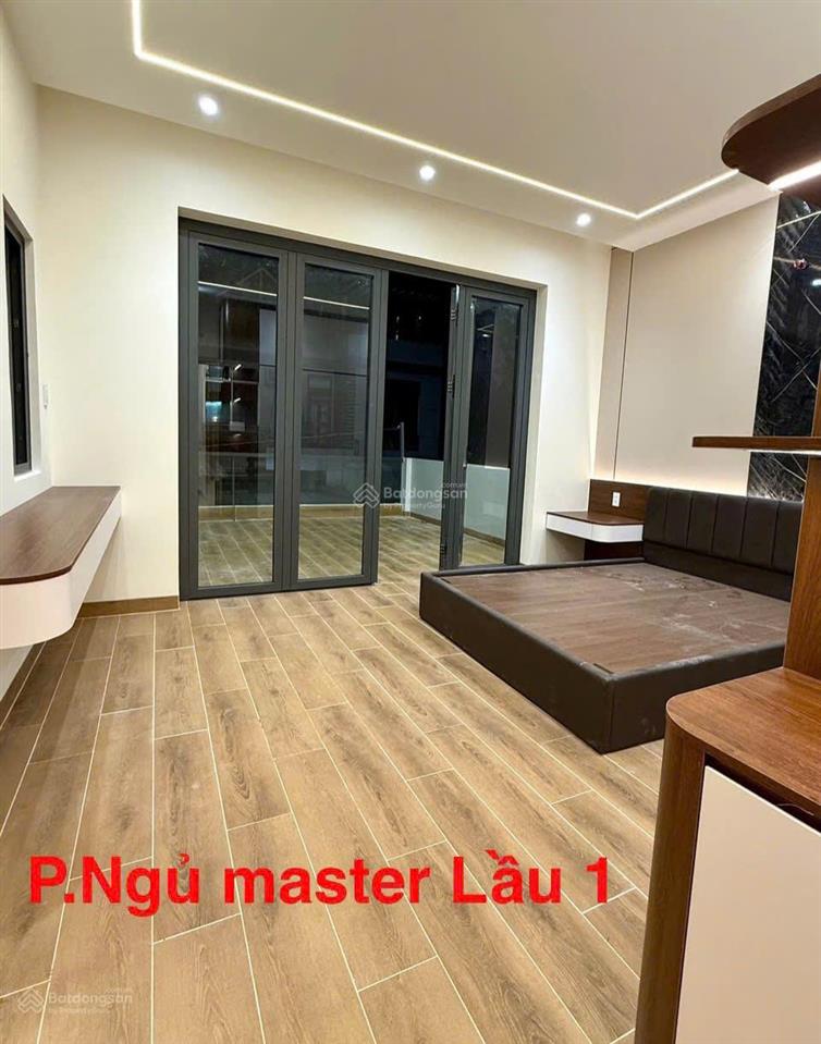 Nhà đẹp 5 tầng chỉ cách mặt tiền gò xoài 20m 79m ngang 6m giá chỉ 7.2 tỷ