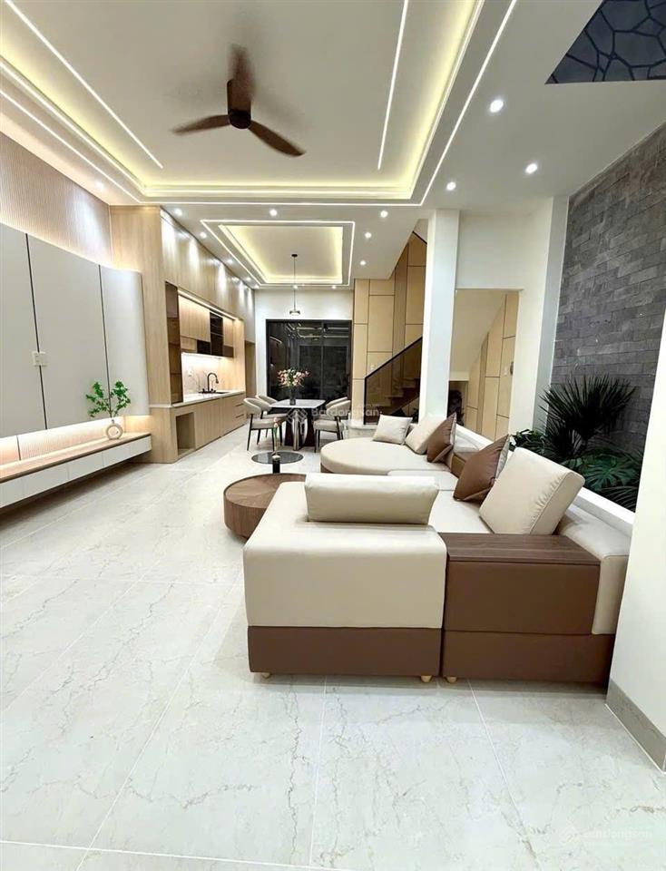 Nhà đẹp 5 tầng chỉ cách mặt tiền gò xoài 20m 79m ngang 6m giá chỉ 7.2 tỷ