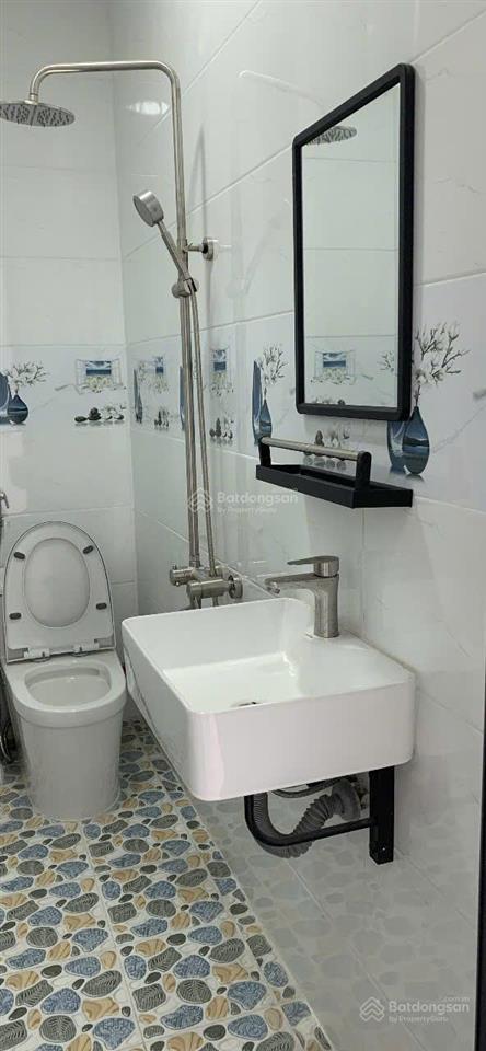 Nhà mới 3 tầng ô tô ngủ trong nhà liên khu 4  5, chỉ 4,95 tỷ