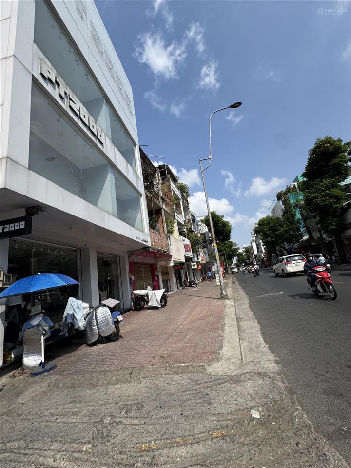 Hạ sâu 3 tỷ! bán nhà mặt tiền lê văn sỹ, phú nhuận, ngang 10m, 4 lầu, hđt 55tr/th, giá 28 tỷ tl