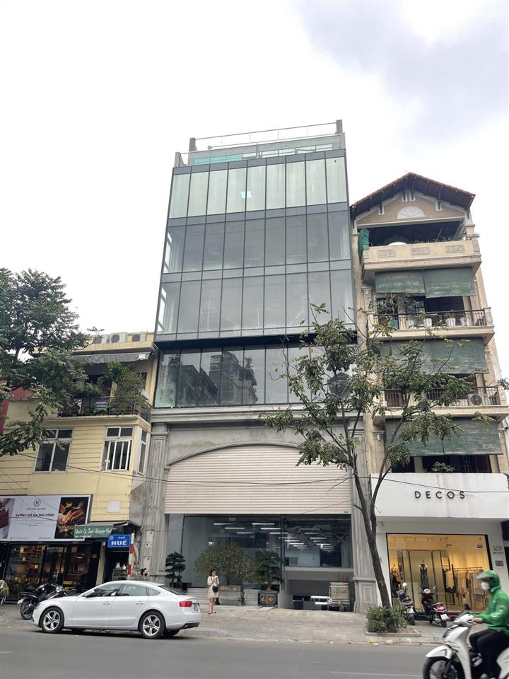 Bán nhà riêng phố bạch mai, 136m2 x 9t, mt 5.8m, thang máy, pccc, ô tô vào nhà, giá chào 67 tỷ