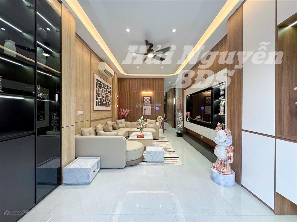 Siêu phẩm 4 tầng có thang máy, mặt tiền đường số view công viên cạnh lotte q7