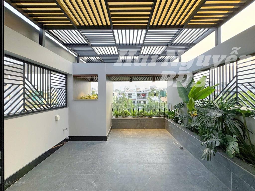Siêu phẩm 4 tầng có thang máy, mặt tiền đường số view công viên cạnh lotte q7