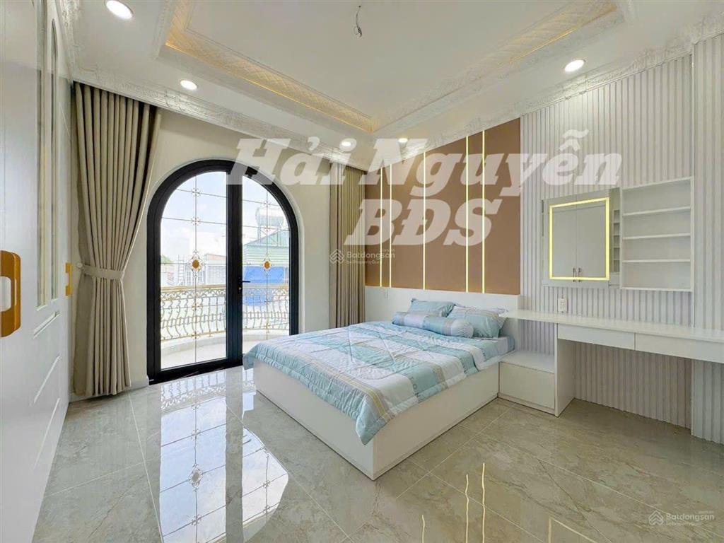 Siêu phẩm 4 tầng mặt tiền đường 8m khu dân cư cao cấp  gần q7