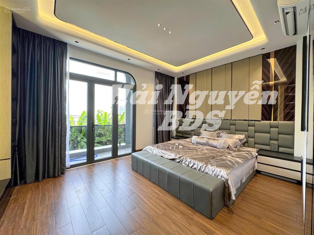 Siêu phẩm nhà phố ngang 5.4m có thang máy kdc cao cấp nhà cao tầng đồng bộ