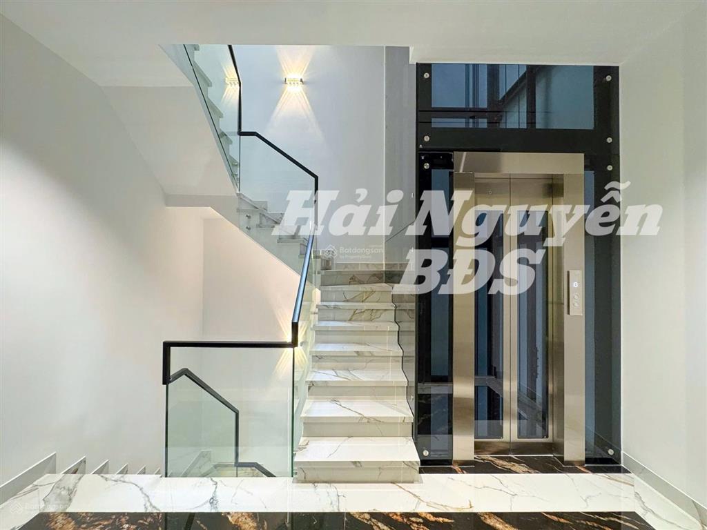 Siêu phẩm nhà phố ngang 5.4m có thang máy kdc cao cấp nhà cao tầng đồng bộ