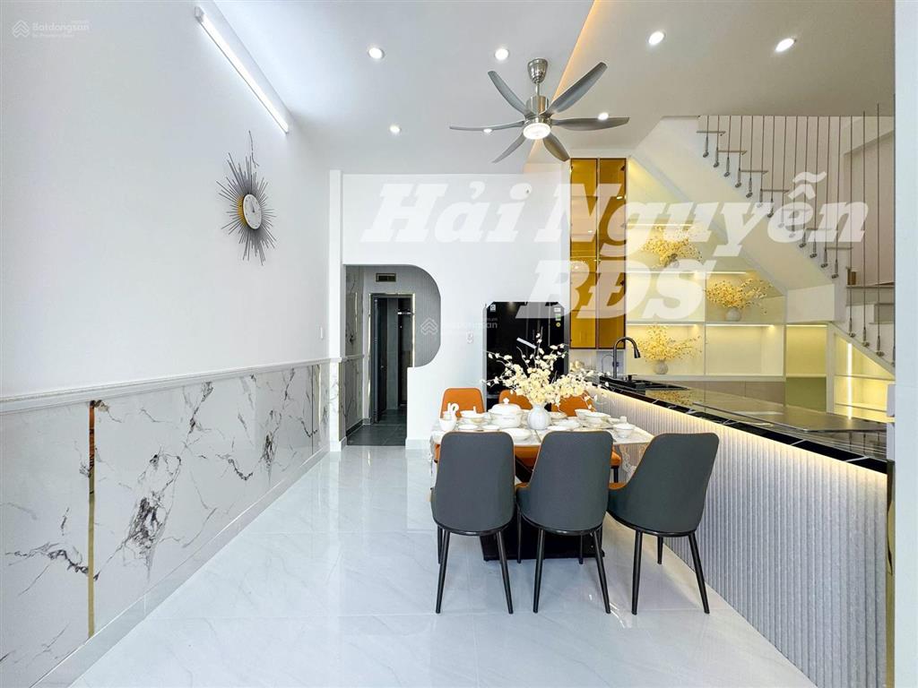 Nhà mới sổ hồng 60m  2 tầng huỳnh tấn phát  cạnh phú mỹ hưng