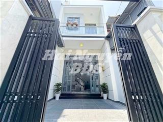 Nhà mới đẹp 3.96m x 16m, 2 tầng, đường huỳnh tấn phát, quận 7