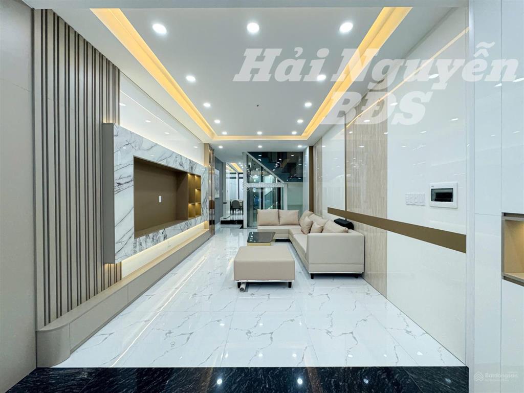 Nhà 4 tầng có thang máy, mặt tiền đường số, tân quy q7