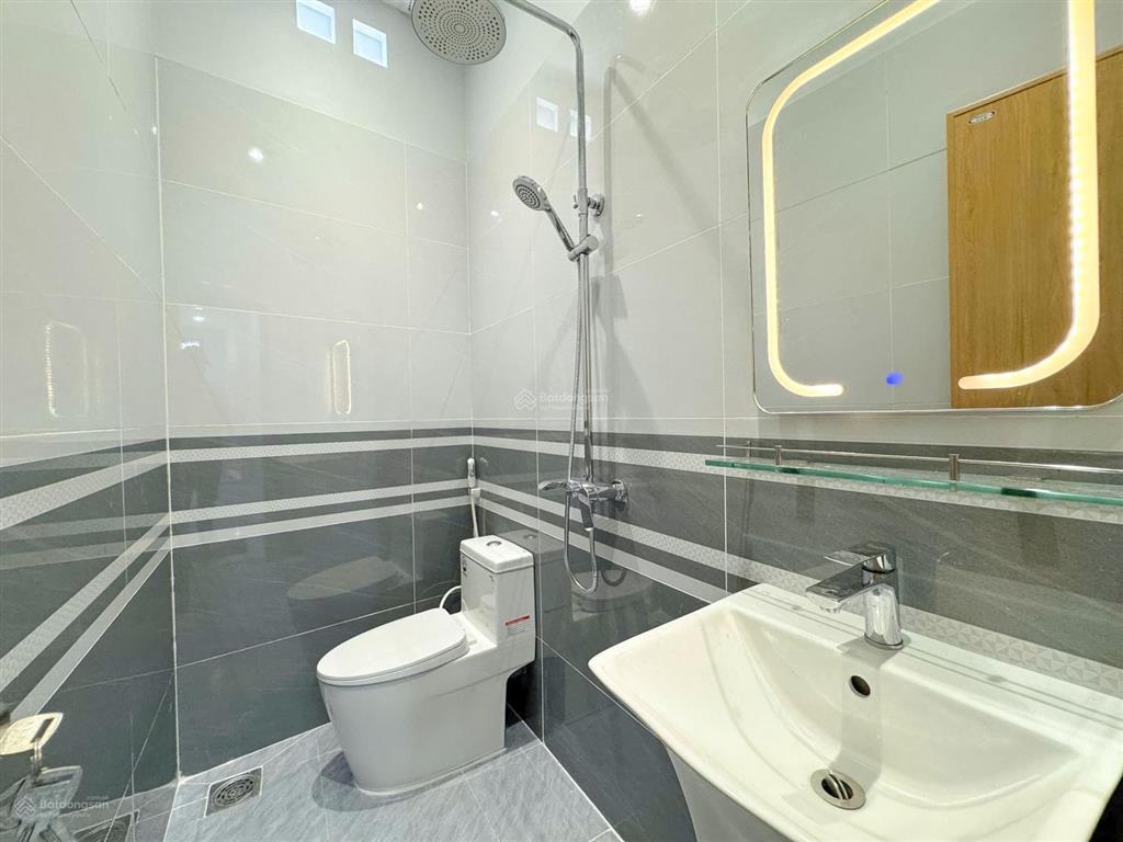 Nhà mới đẹp 4m x 11m, 2 tầng, nguyễn văn quỳ, q7