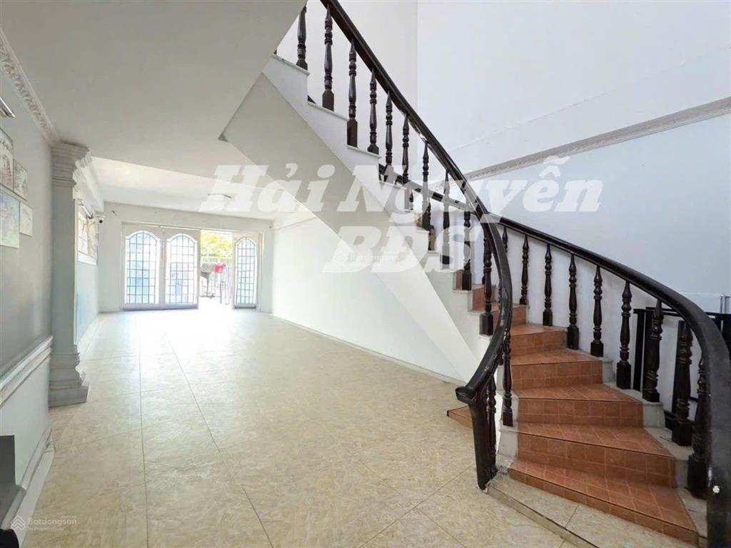 Nhà hẻm xe hơi, 2 tầng 6 x 15m, huỳnh tấn phát q7