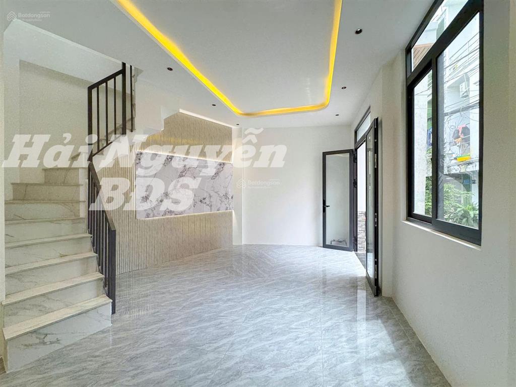 Nhà mới đẹp 2 tầng, 5m x 7m, trần xuân soạn, q7  3 tỷ 950