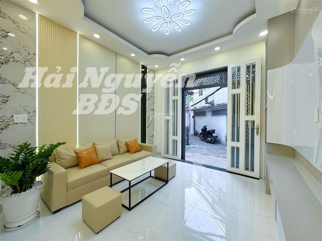 Nhà mới đẹp 1 lầu hẻm 4m trần xuân soạn q7  cạnh q4