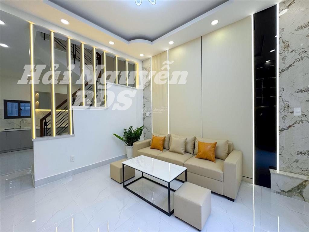 Nhà mới đẹp 1 lầu hẻm 4m trần xuân soạn q7  cạnh q4