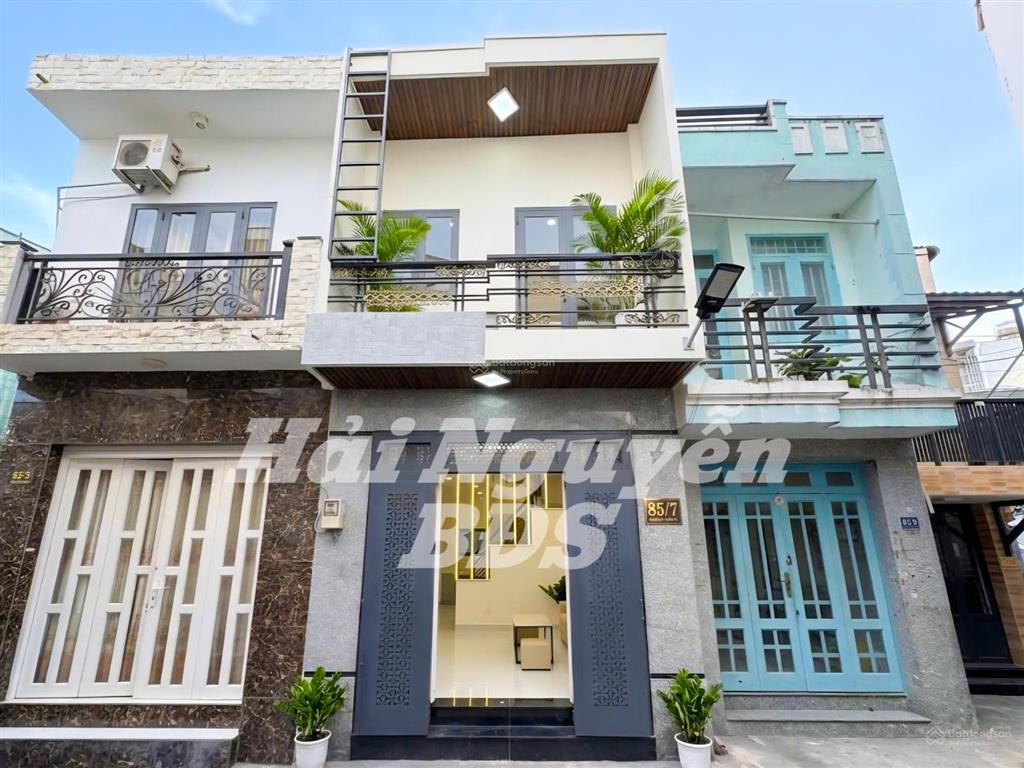 Nhà mới đẹp 1 lầu hẻm 4m trần xuân soạn q7  cạnh q4