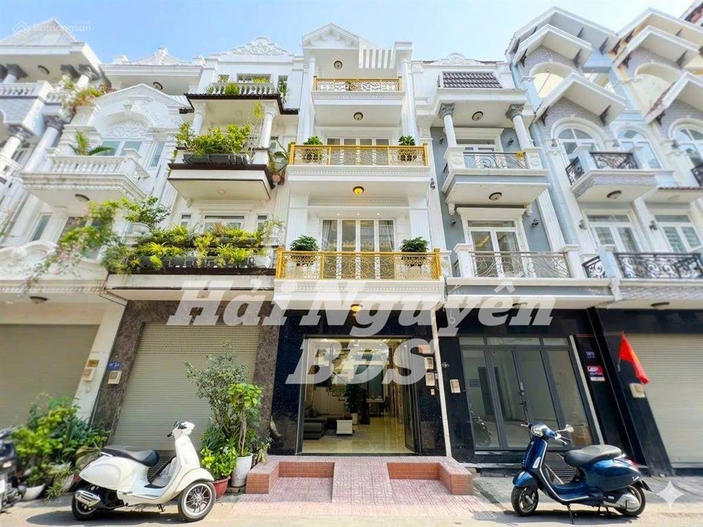Nhà đẹp 4 tầng kdc hoàng quốc việt q7  4.2m x 12.5m  10 tỉ 500