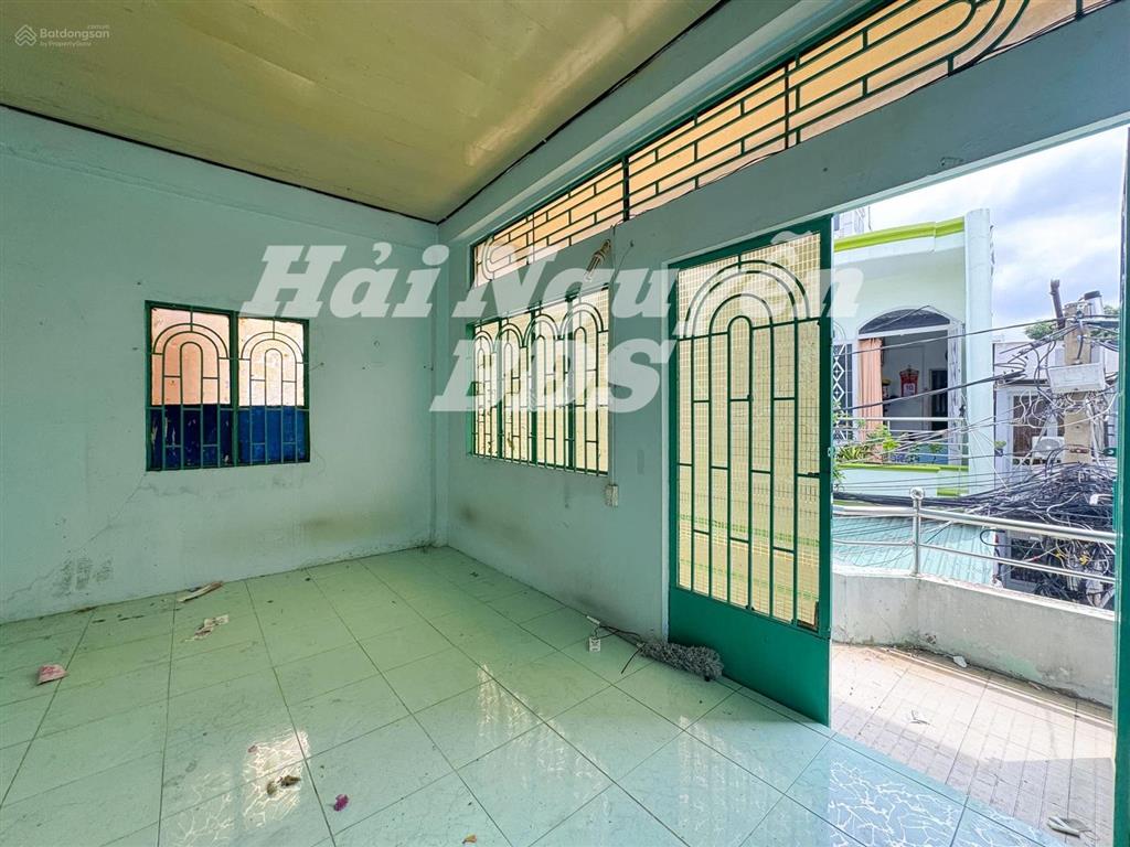 Dãy trọ 4 căn 1 lầu hẻm thẳng 1 sẹc lê văn lương q7. cạnh lotte  6m x 14m  6 tỷ 5