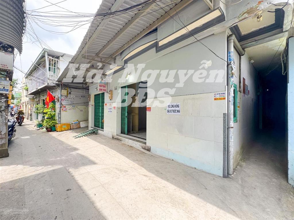 Dãy trọ 4 căn 1 lầu hẻm thẳng 1 sẹc lê văn lương q7. cạnh lotte  6m x 14m  6 tỷ 5