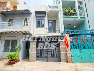 Vị trí vip  nhà 2 tầng hẻm xe hơi đường số lý phục man q7  4m x 17m  7 tỉ 950