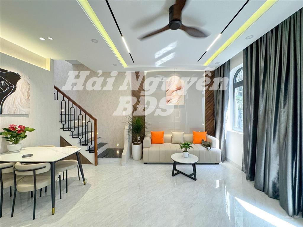 Nhà 2 tầng mới đẹp đường huỳnh tấn phát q7  5m x 6,7m  4 tỷ 580