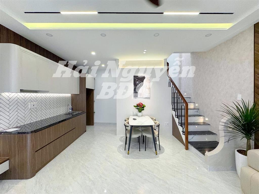 Nhà 2 tầng mới đẹp đường huỳnh tấn phát q7  5m x 6,7m  4 tỷ 580