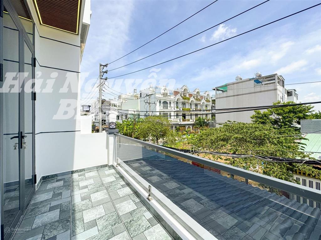 Nhà mới đẹp 2 tầng hẻm xe hơi huỳnh tấn phát. nhà bè  4m x 16m  5 tỷ 750
