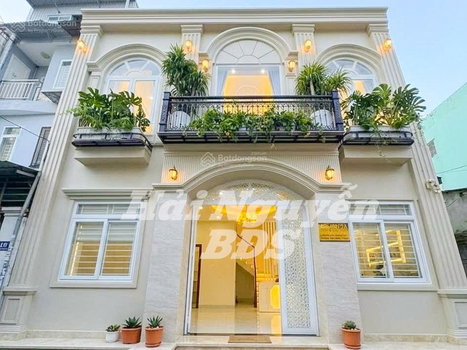 Nhà đẹp 2 tầng full nội thất huỳnh tấn phát q7  cạnh eco green