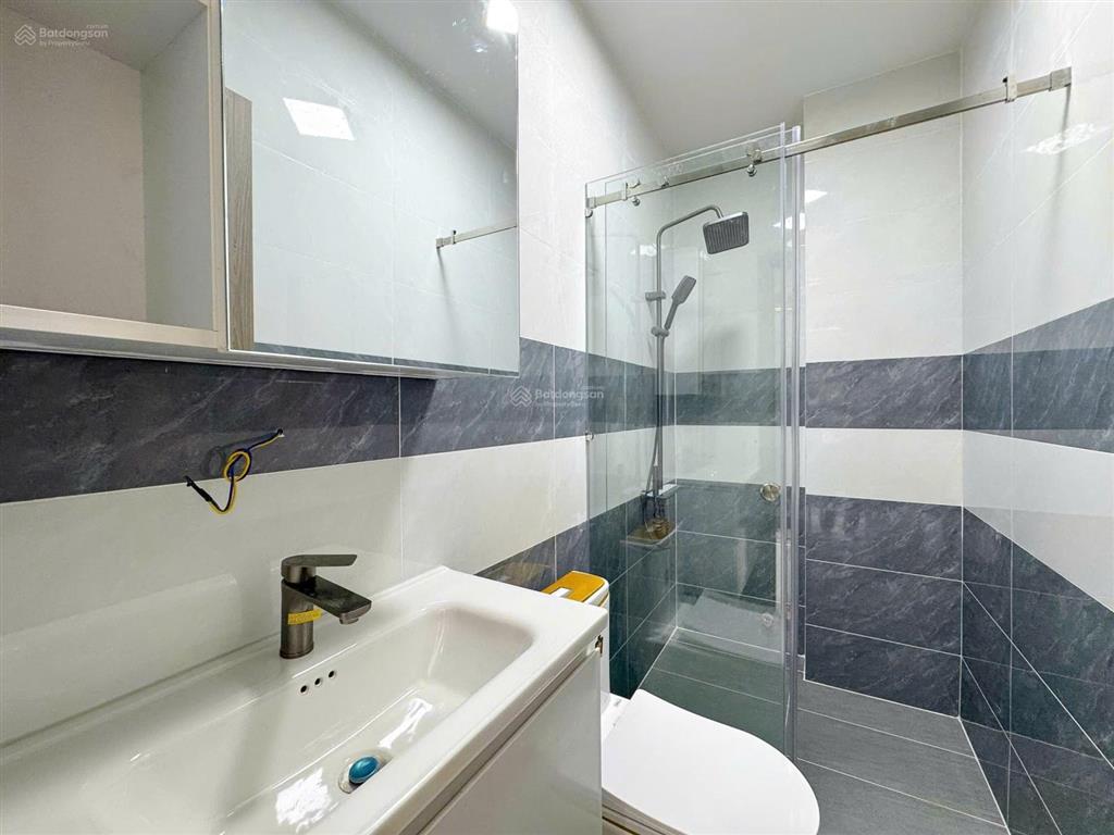 Nhà xây mới 6 tầng có thang máy, đường số 2, p. phú thuận, q7  cạnh phú mỹ hưng