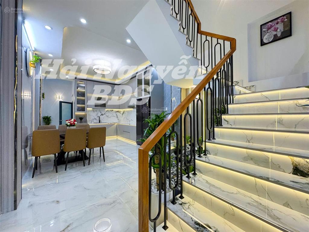Nhà đẹp 3 tầng huỳnh tấn phát, nhà bè  4m x 14m  5 tỷ 790  liền kề q7