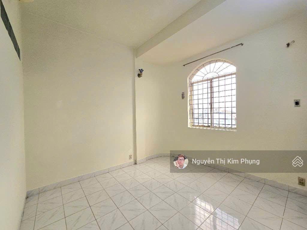 Bán chung cư 675 nguyễn kiệm, phú nhuận, gần sân bay, 2,7 tỷ, 42m2, 1pn, 1wc