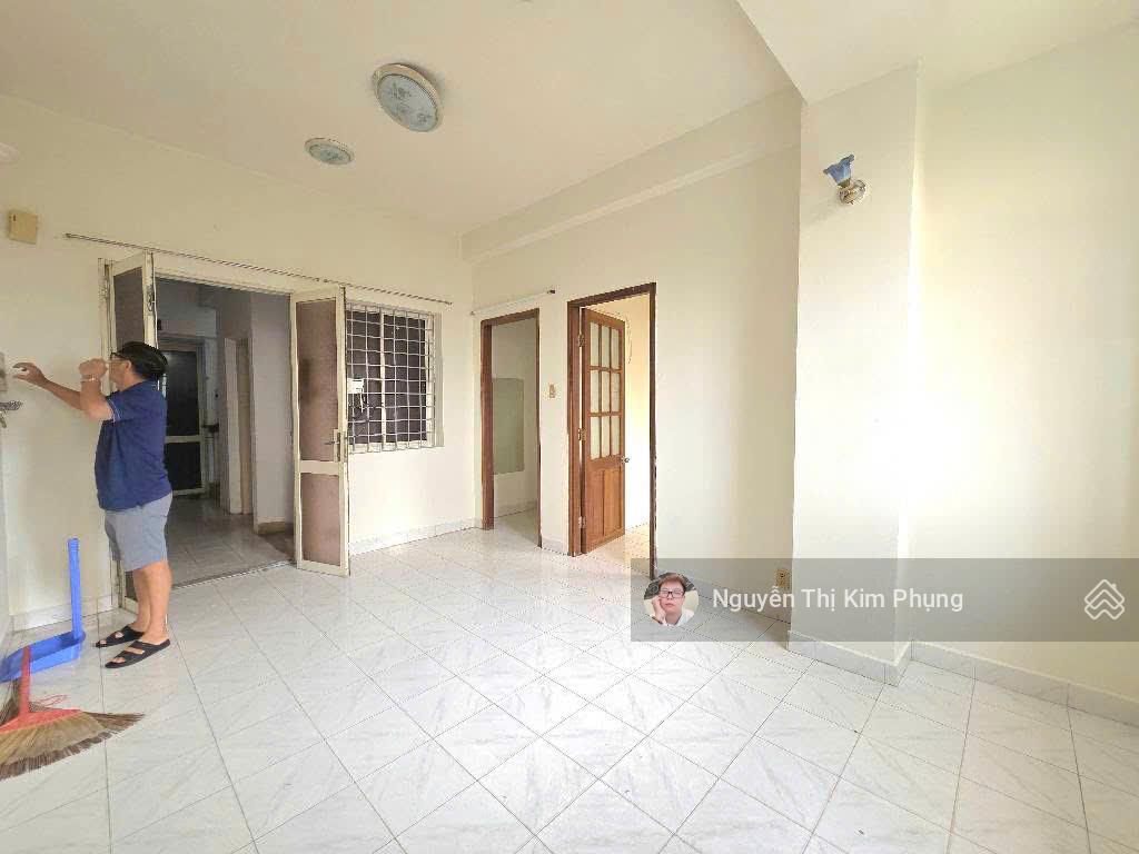 Bán chung cư 675 nguyễn kiệm, phú nhuận, gần sân bay, 2,7 tỷ, 42m2, 1pn, 1wc