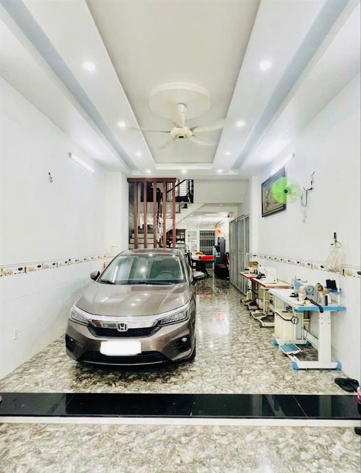 Cần bán nhà mặt tiền đường lê thúc hoạch , dt 4x19m , 3pn 4wc , 4 tâng giá 16.2 tỷ  0902 537 ***
