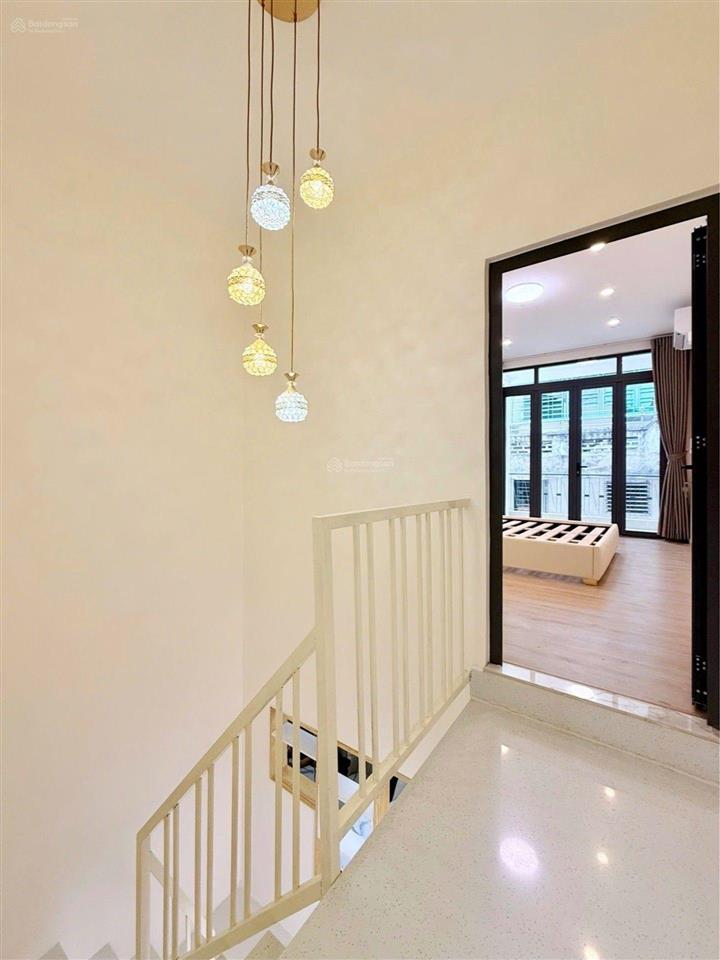 Bán nhà mới 2 mặt hẻm chỉ 5,7 tỷ đường nguyễn duy dương, phường 4, quận 10, 32m2, 2pn